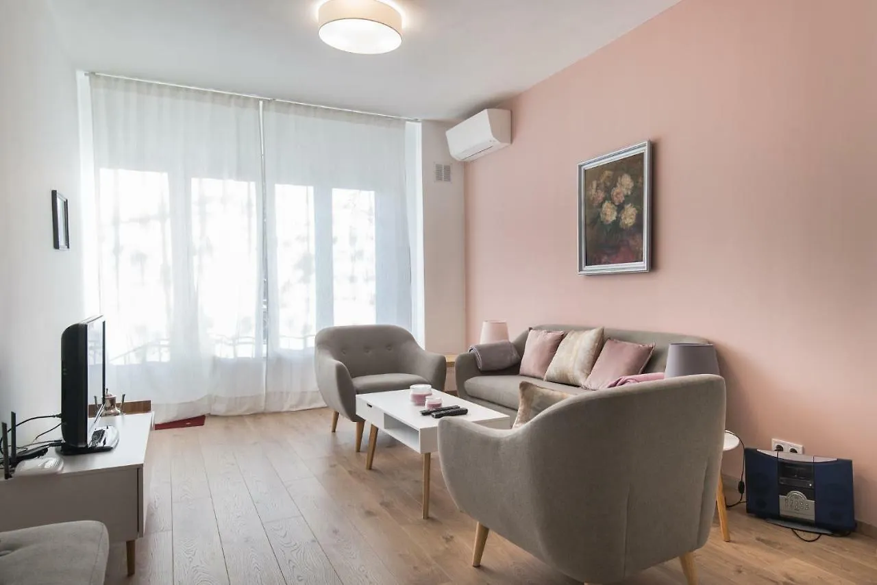 Chic And Spacious Apartment In Central Sofia - Patriarh Evtimiy By Flat Mаnager