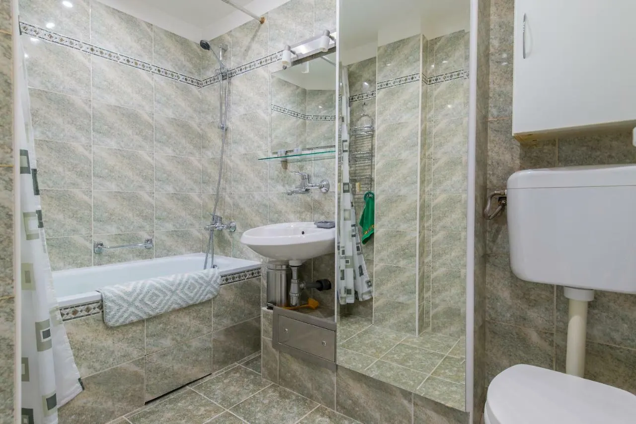 Chic And Spacious Apartment In Central Sofia - Patriarh Evtimiy By Flat Mаnager Bulgaria