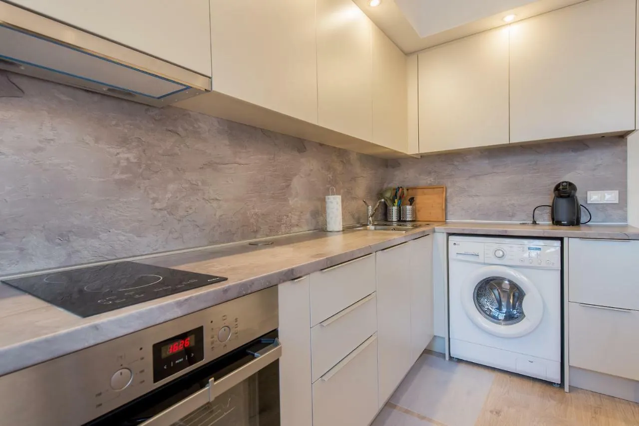Chic And Spacious Apartment In Central Sofia - Patriarh Evtimiy By Flat Mаnager Bulgaria